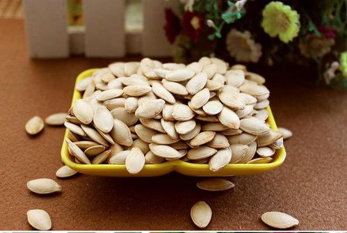 每天一把瓜子,你的血管 皮膚都在受益 就看你會不會嗑